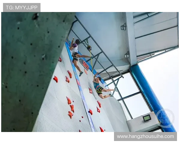 重庆攀岩队在攀岩联赛中的精彩表现与状态分析